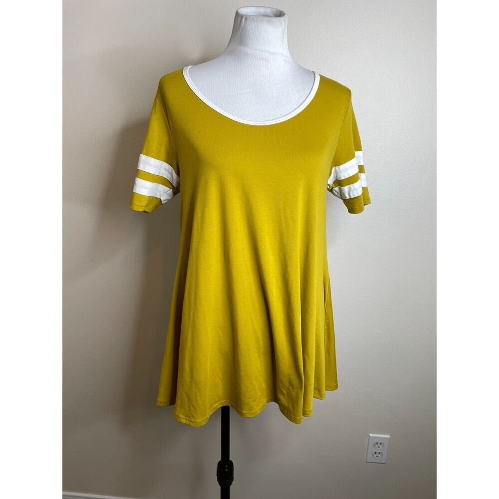 Lularoe Swing Style Tunic T-Shirt Size Small Mustard Tee Side Slit Short Sleeve